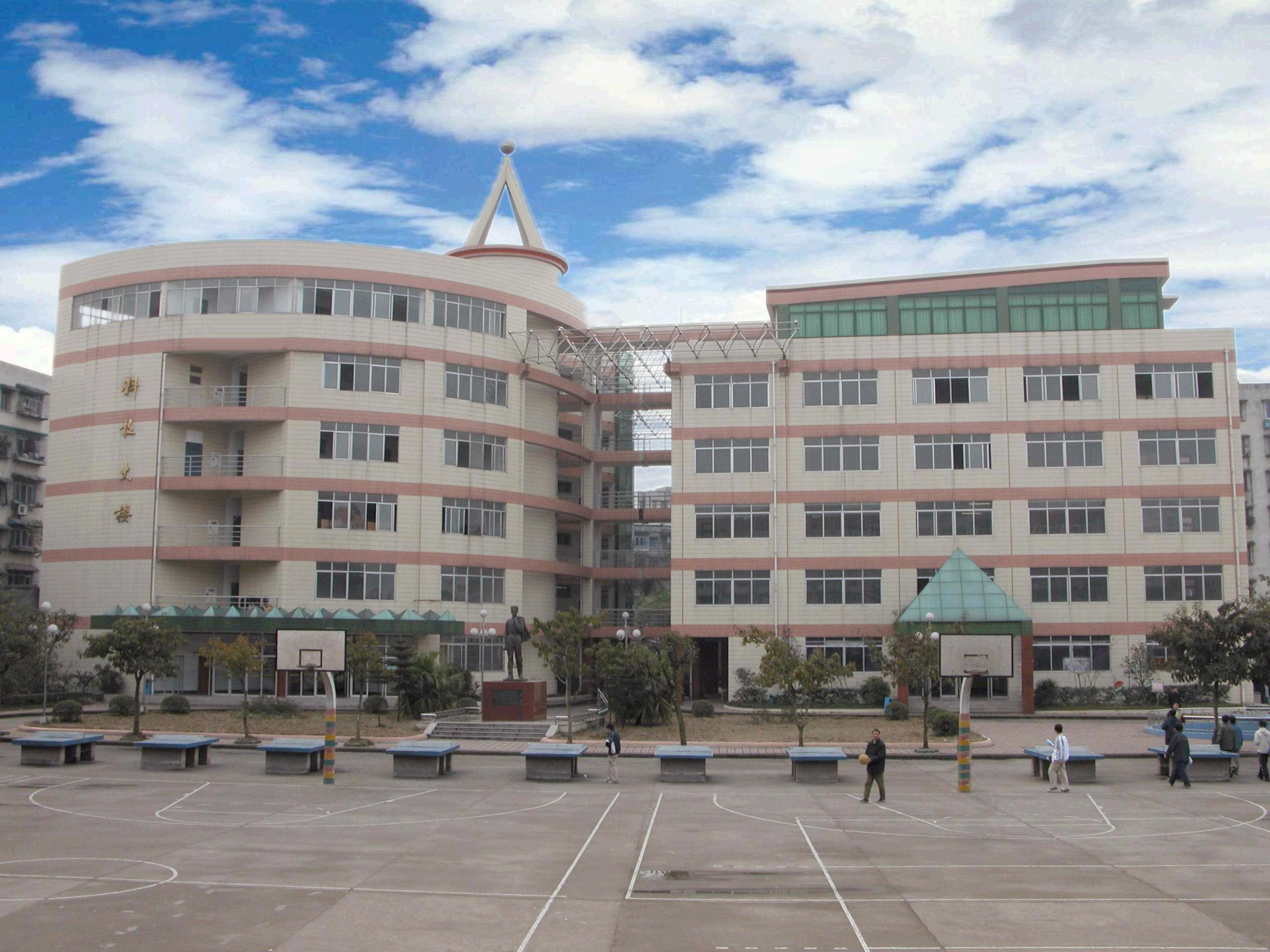 山ѧ